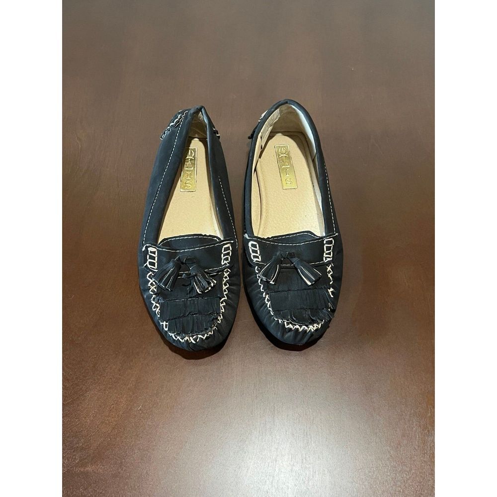 Beautiful black moccasin size 26/9.5
